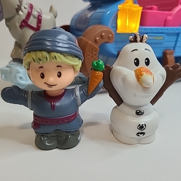 Fisher Price Little People Disney Frozen Kristoff's Sleigh with Olaf - Picture 9 of 10